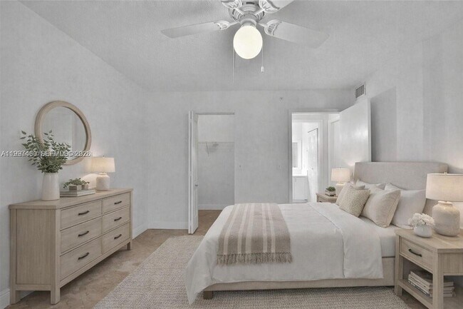 Building Photo - 12160 St.Andrews Pl