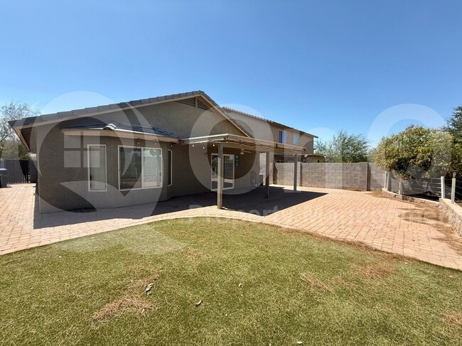 Building Photo - 5513 S 27th Dr