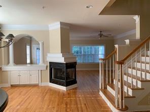 Building Photo - 1618 Chateau Club