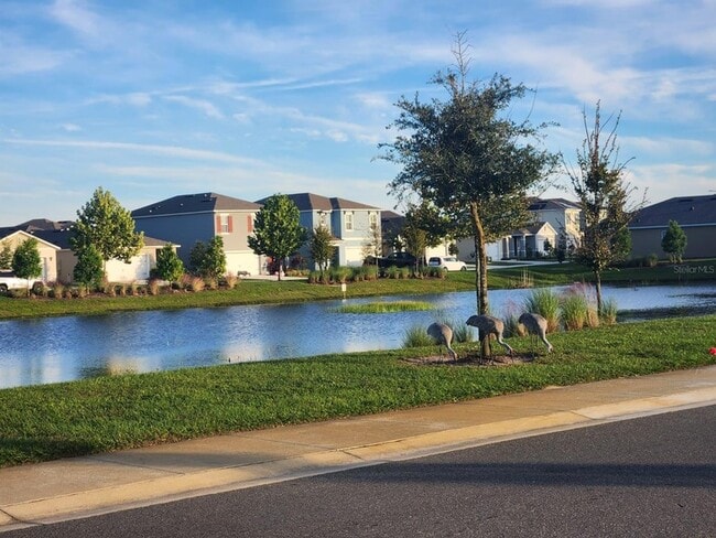 Building Photo - 1622 Reservoir Pl