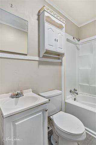 Building Photo - 615 Yarborough St