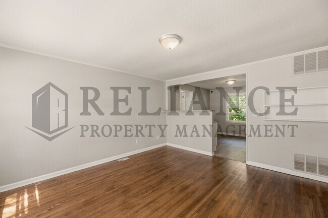 Building Photo - 1126 Silverdale Ct