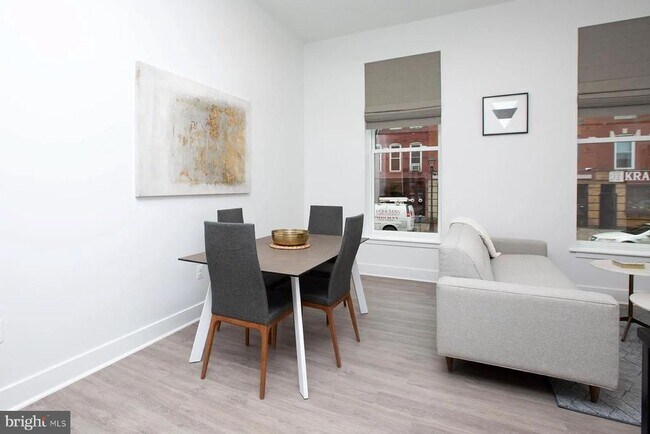 Primary Photo - 1742 Fleet St