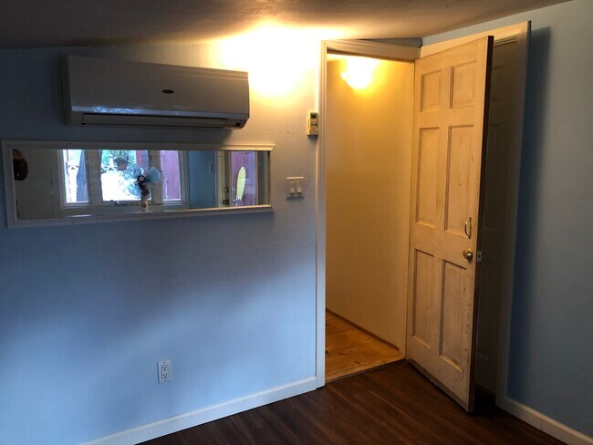 Building Photo - 4201 Topanga Canyon Blvd