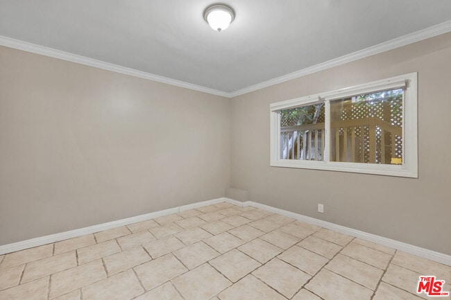Building Photo - 11423 Sunshine Terrace