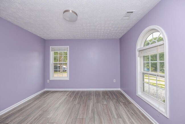 Building Photo - 5377 Fawn Ivey Ln