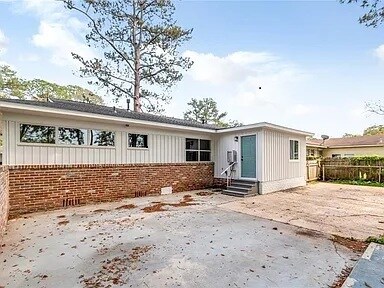 Building Photo - 38 Lourando Dr