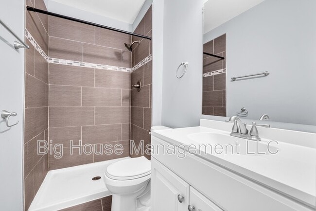 Building Photo - 4536 Reeves Pl