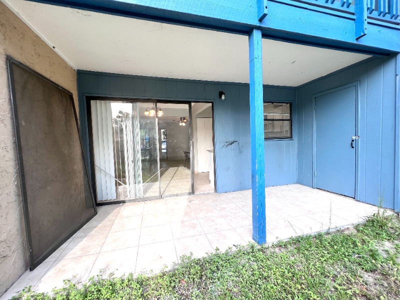 Building Photo - 2811 SW Archer Rd