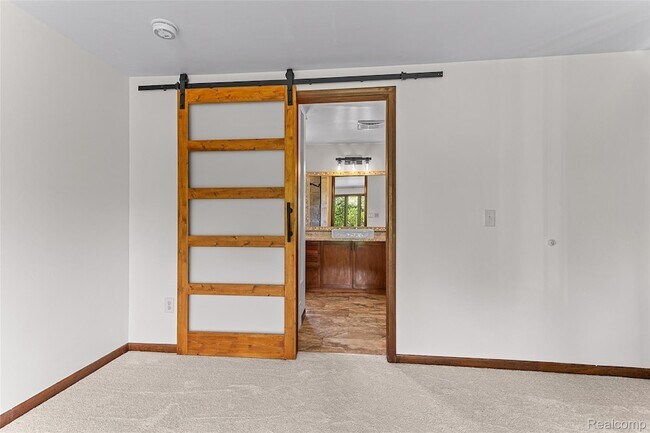 Building Photo - 3312 Palm Aire Ct