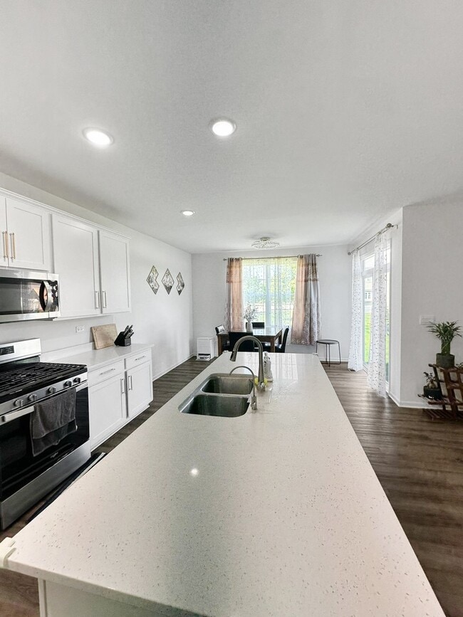 Building Photo - 765 Kentshire Cir