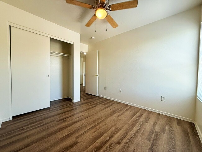 Building Photo - Freshly Updated 3-Bed, 2.5-Bath Home with ...