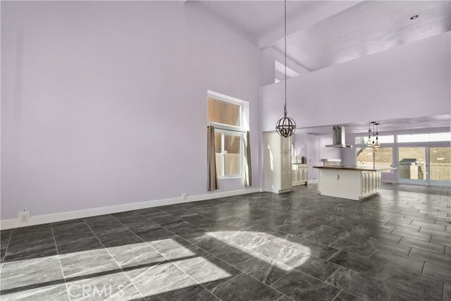 Building Photo - 3327 Deaver Dr
