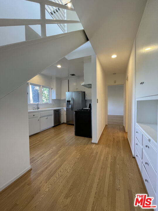 Building Photo - 6216 Temple Hill Dr
