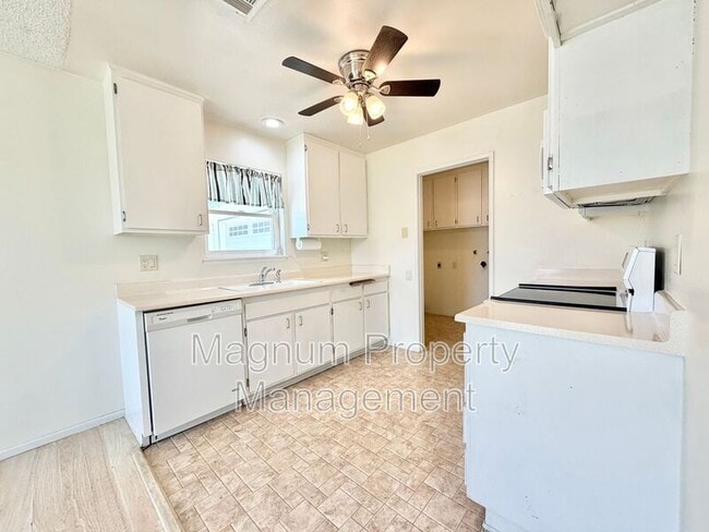 Building Photo - 27961 Winged Foot Dr