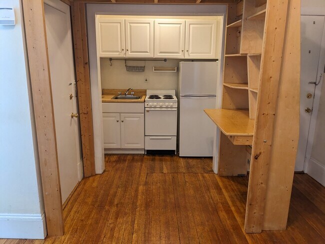 Building Photo - 278 Harvard St