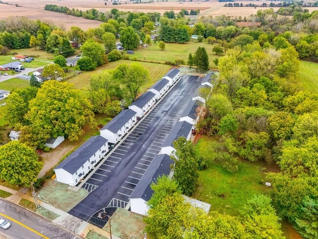 Building Photo - 382 N Franklin St