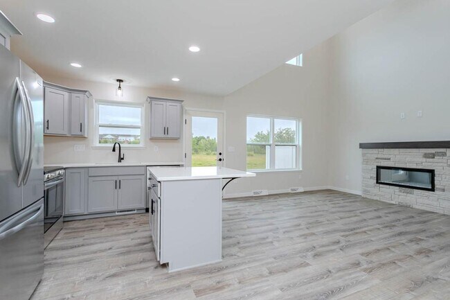 Building Photo - 3504 Green Pastures Ln