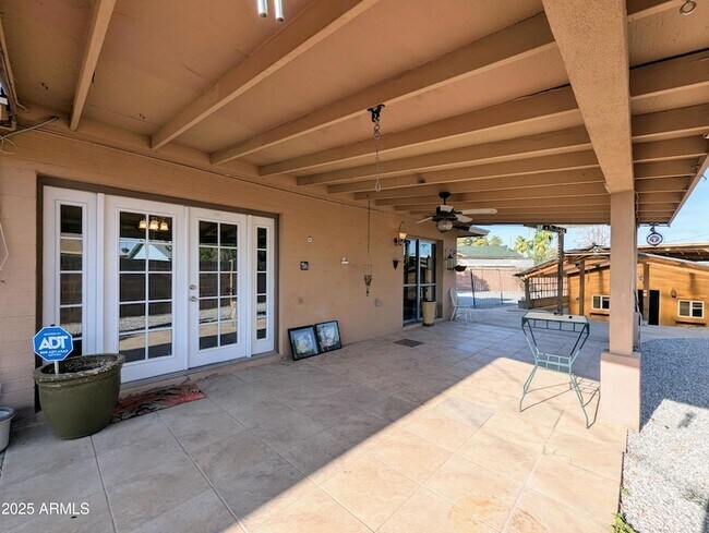 Building Photo - 4019 W San Miguel Ave