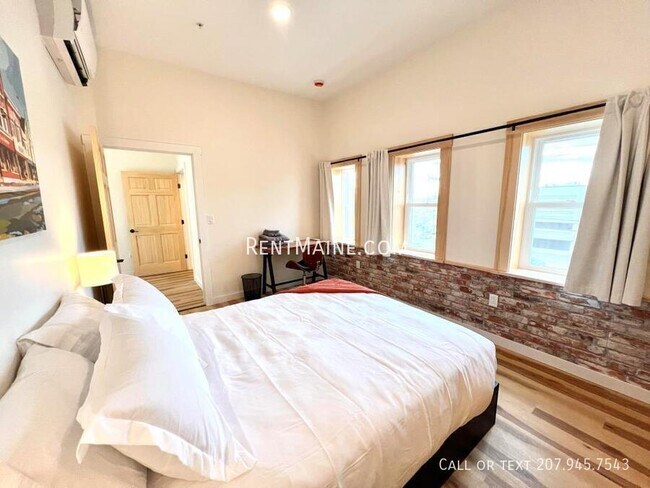 Building Photo - 113 N Lancey St