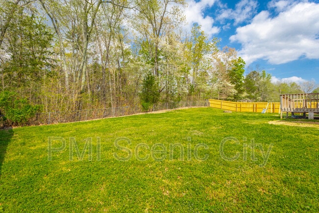 Building Photo - 145 Candie Ln