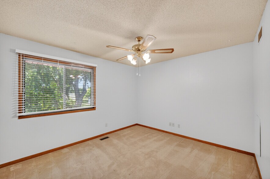 Building Photo - 157 52nd St