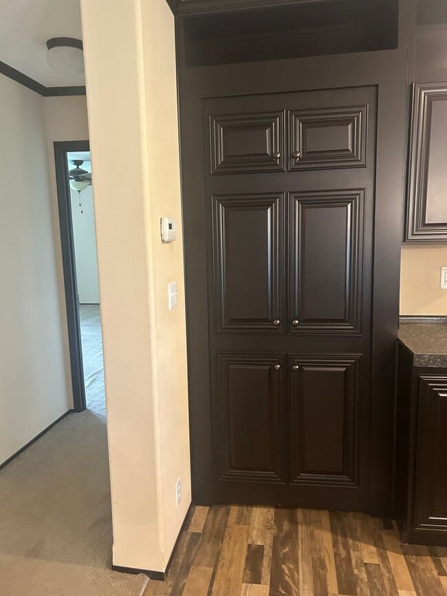 Building Photo - Nice 4 bedroom, 2 bath home with beautiful...