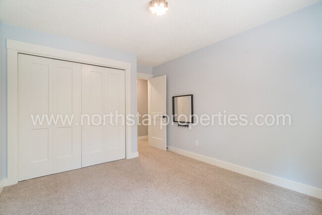 Building Photo - Newly Remodeled Lake Oswego Traditional