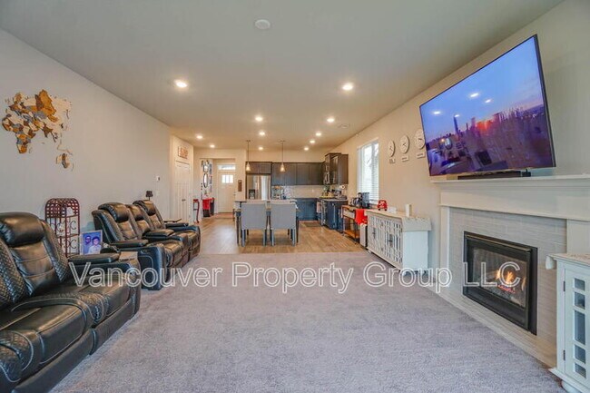 Building Photo - 11812 NE 137th Ave