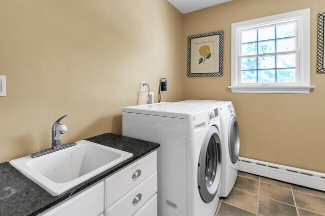 Building Photo - 72 Navesink Ave