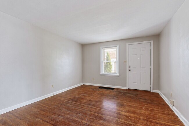 Building Photo - 1355 Ida Ave