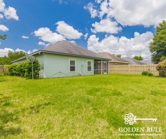 Building Photo - 7595 SW 84th Dr