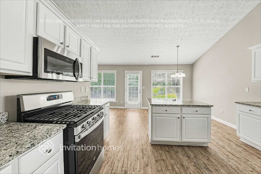 Building Photo - 3407 Millash Trail NE