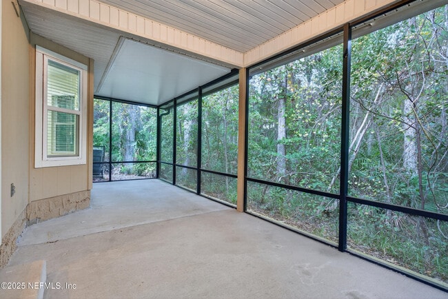 Building Photo - 15885 Bainebridge Dr