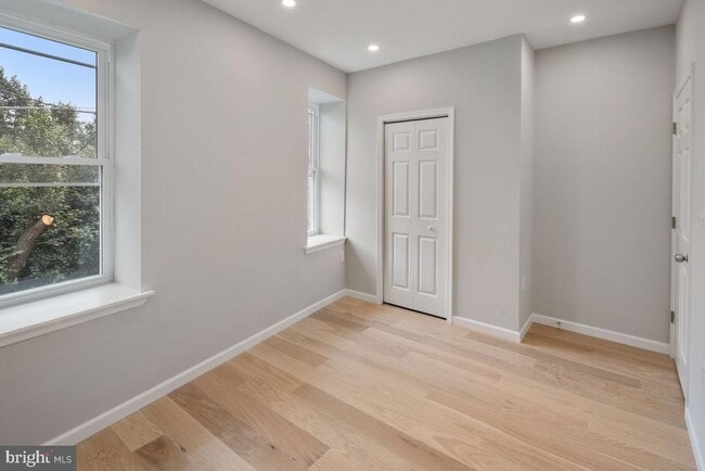 Building Photo - 4129 Terrace St