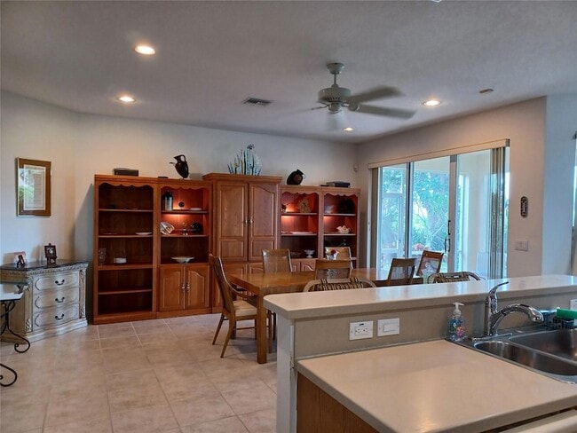 Building Photo - 12752 Coral Lakes Dr