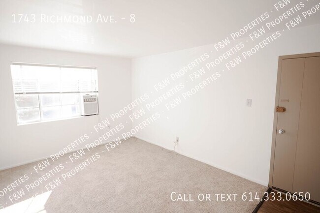 Building Photo - 1743 Richmond Ave