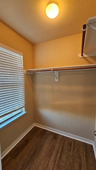 Building Photo - 9407 Herons Grove Ln