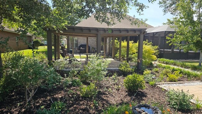 Building Photo - 92 Mozart Ln