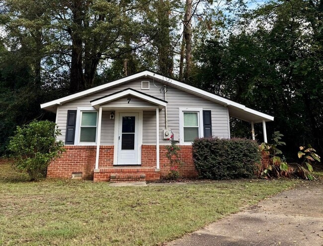 Building Photo - 7 Country Squire Ct