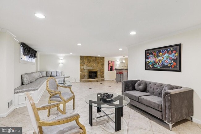 Building Photo - 5301 Goldsboro Rd