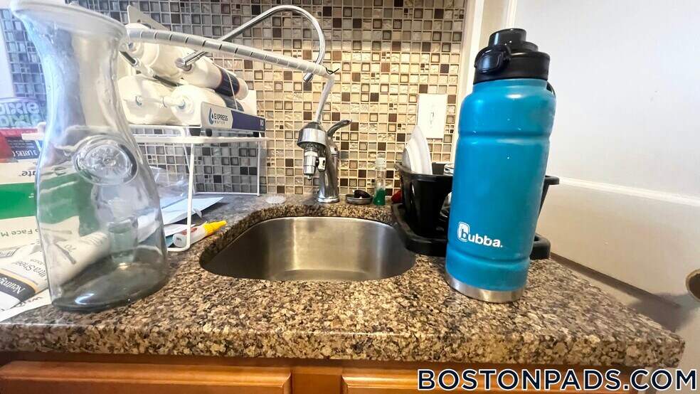 Building Photo - 16-20 Westland Ave.