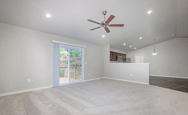 Building Photo - Newer Kentwood Home for Lease May 15 Occupancy!