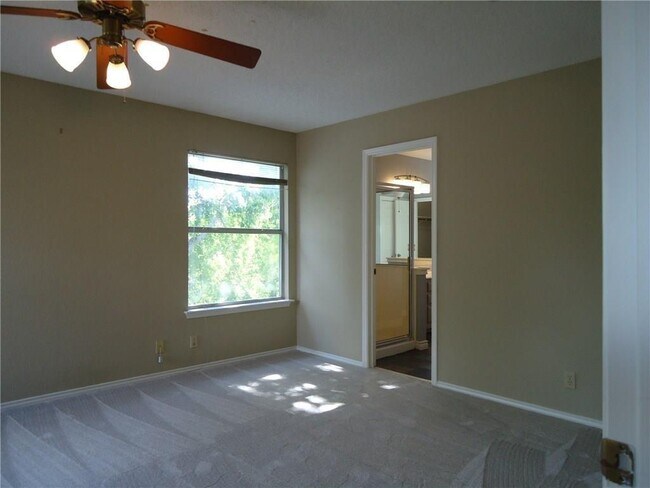 Building Photo - 17018 Jigsaw Pathway