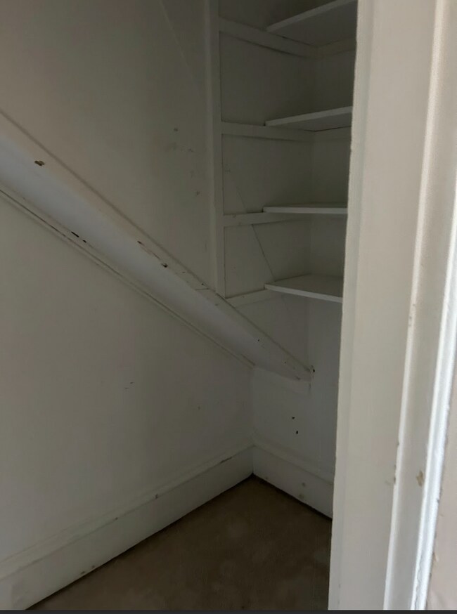 Pantry - 27 Upper Welden St