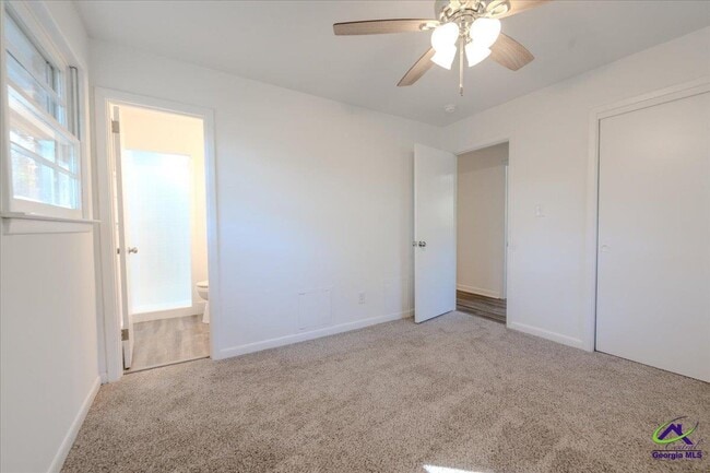 Building Photo - 100 Belmont Dr