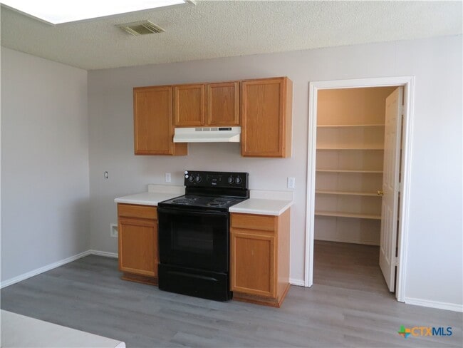 Building Photo - 1093 Stone Branch