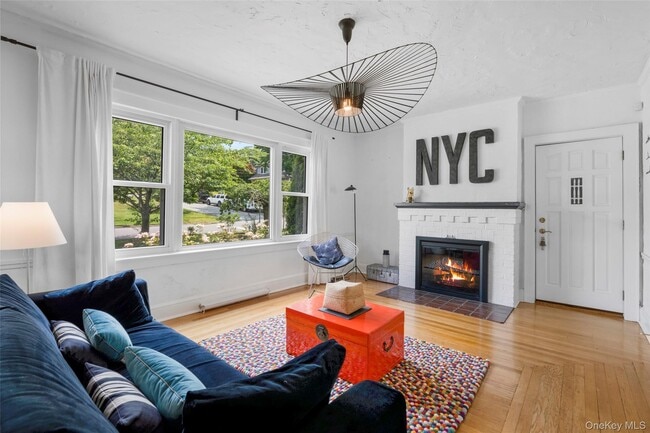 Building Photo - 46 Kane Ave