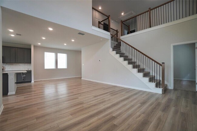 Building Photo - 2513 Danbury Ln
