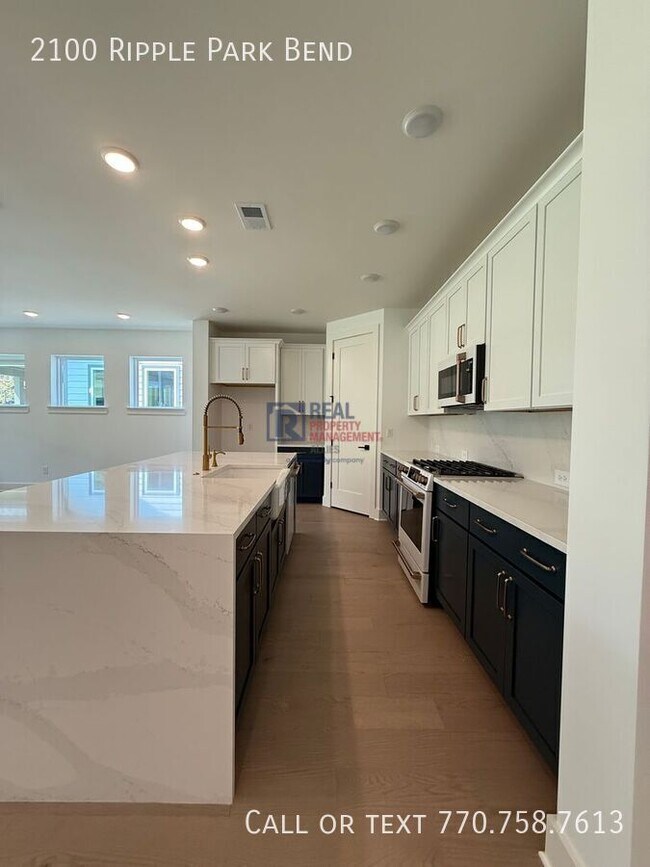 Building Photo - 2100 Ripple Pk Bnd